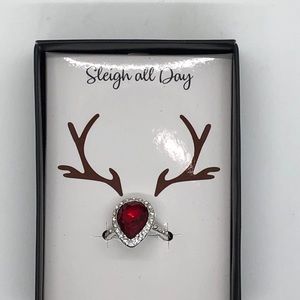 Red teardrop ring size 8 NiP